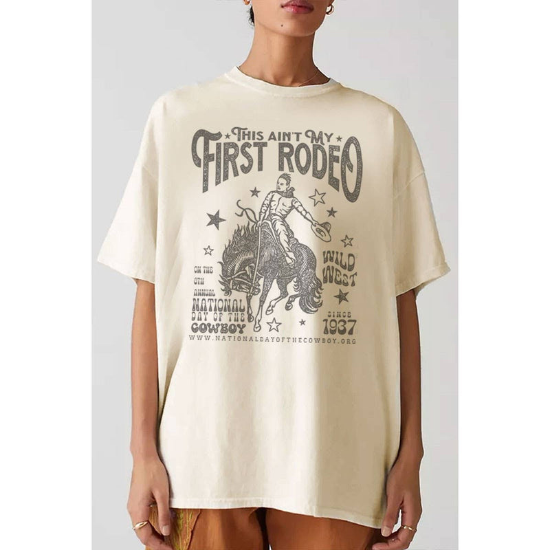 FIRST RODEO COWBOYS OVERSIZED GRAPHIC TEE