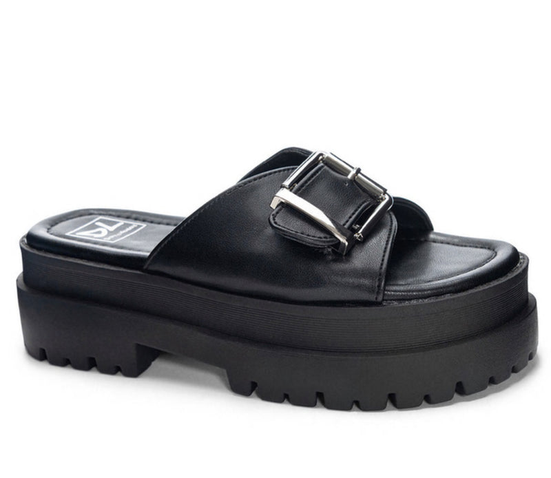 Chunky Black Sandal