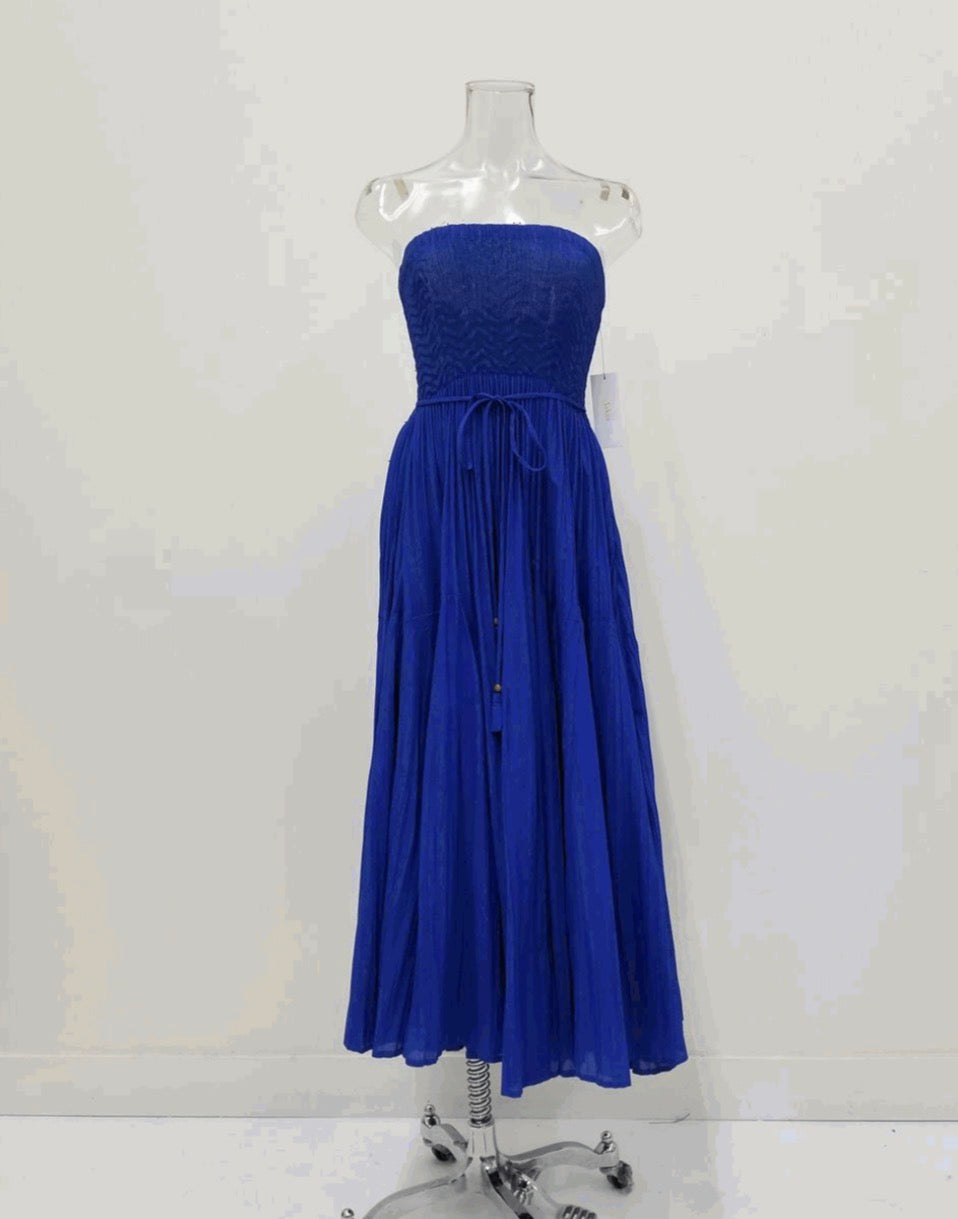 aakaa  Page 3  Rolling Rack Boutique