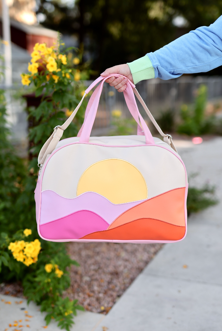 Duffle- Malibu Scenic  (Cream/Pink)