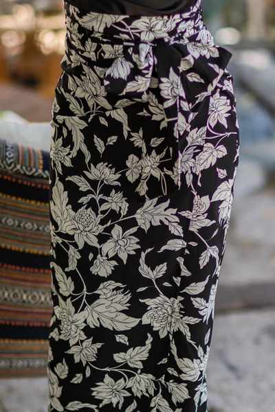 Wrap Midi Skirt Black Floral