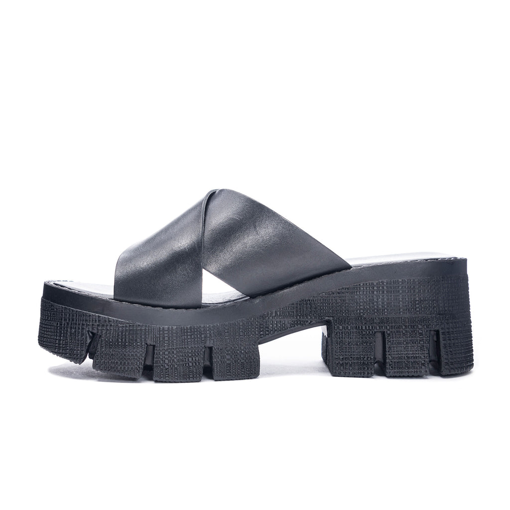 Chinese Laundry Lock Down Sandal